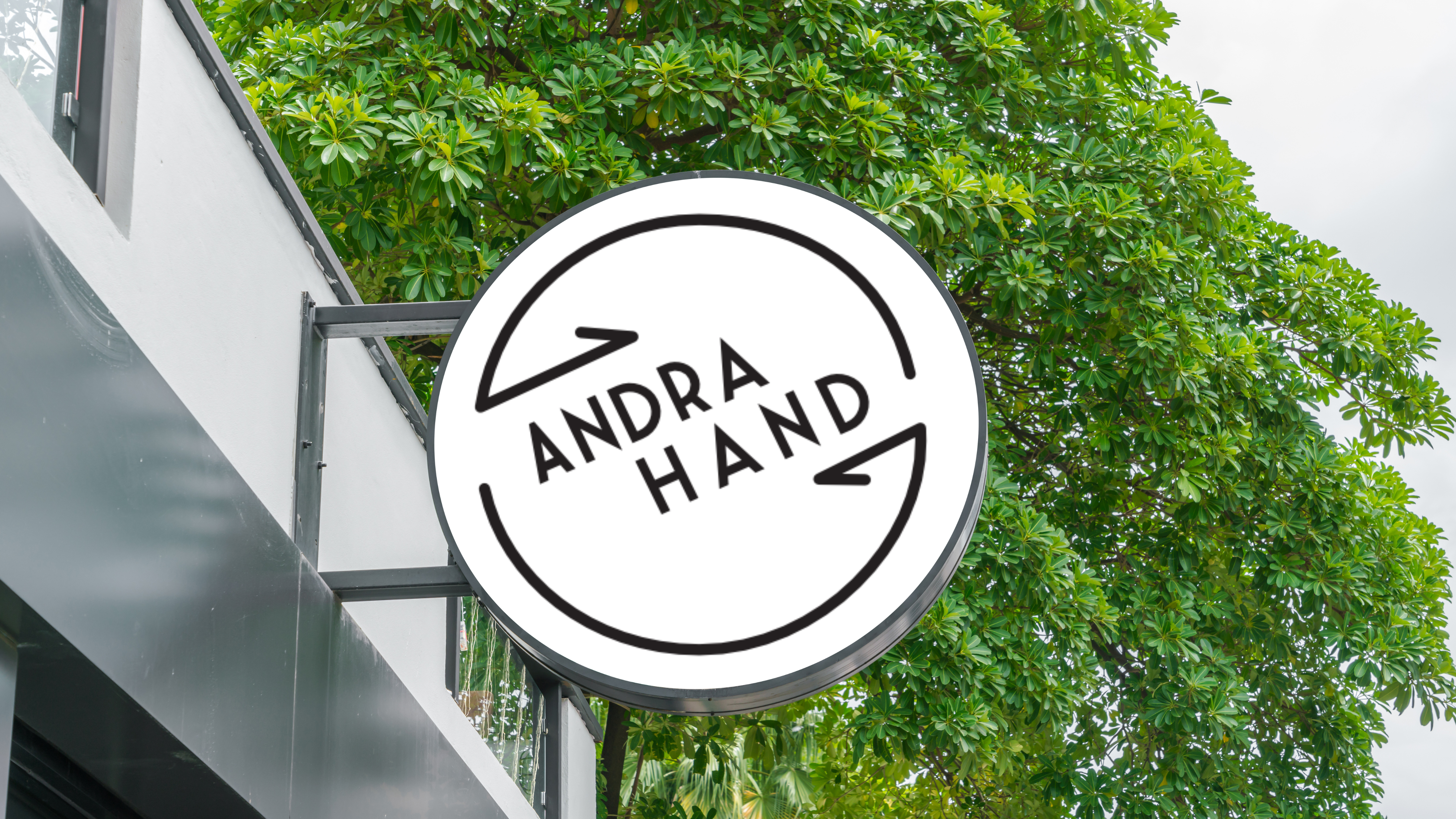 Modern second hand